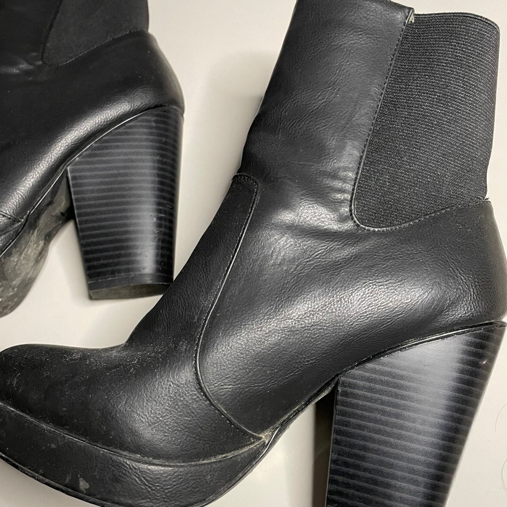Boutique black Booties- Size 6